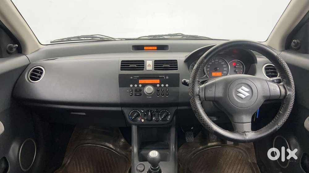 Maruti Suzuki Swift Dzire 1.2 Vxi Bsiv, 2011, Petrol