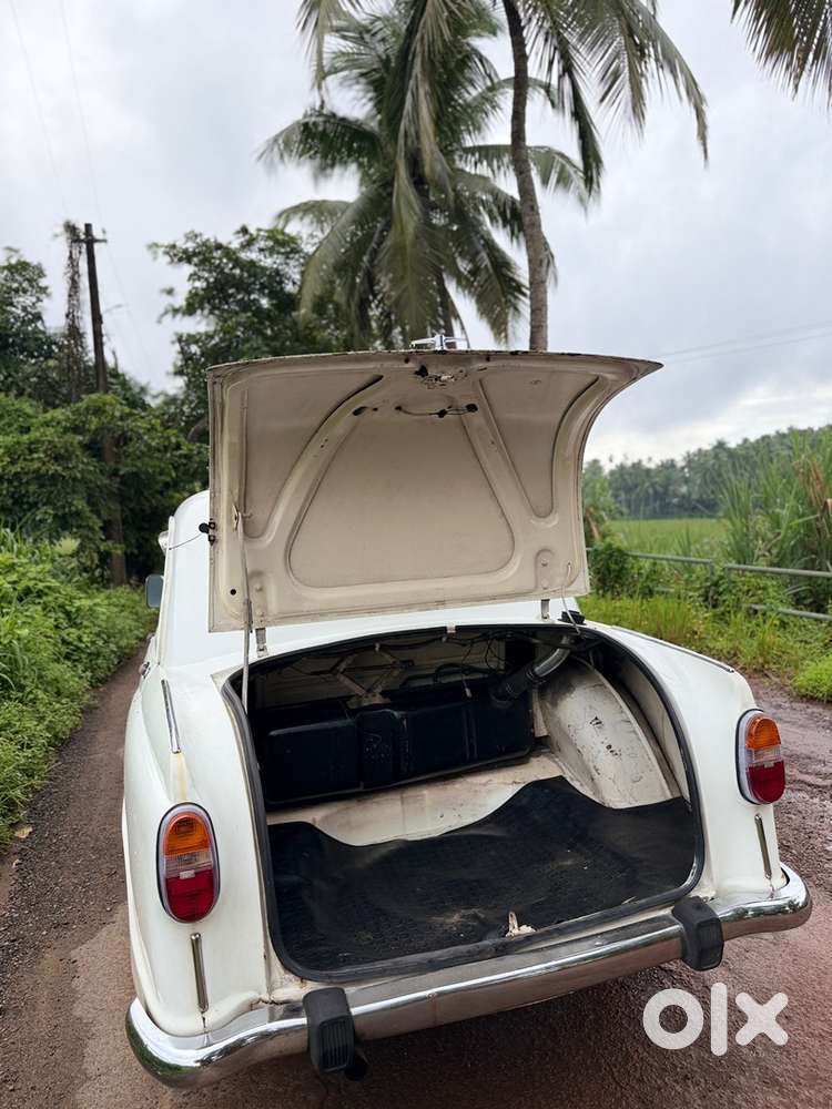 Ambassador Classic 2003 Car