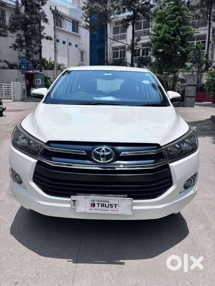 Toyota Innova Crysta 2.4 G Mt 7 Str, 2017, Diesel