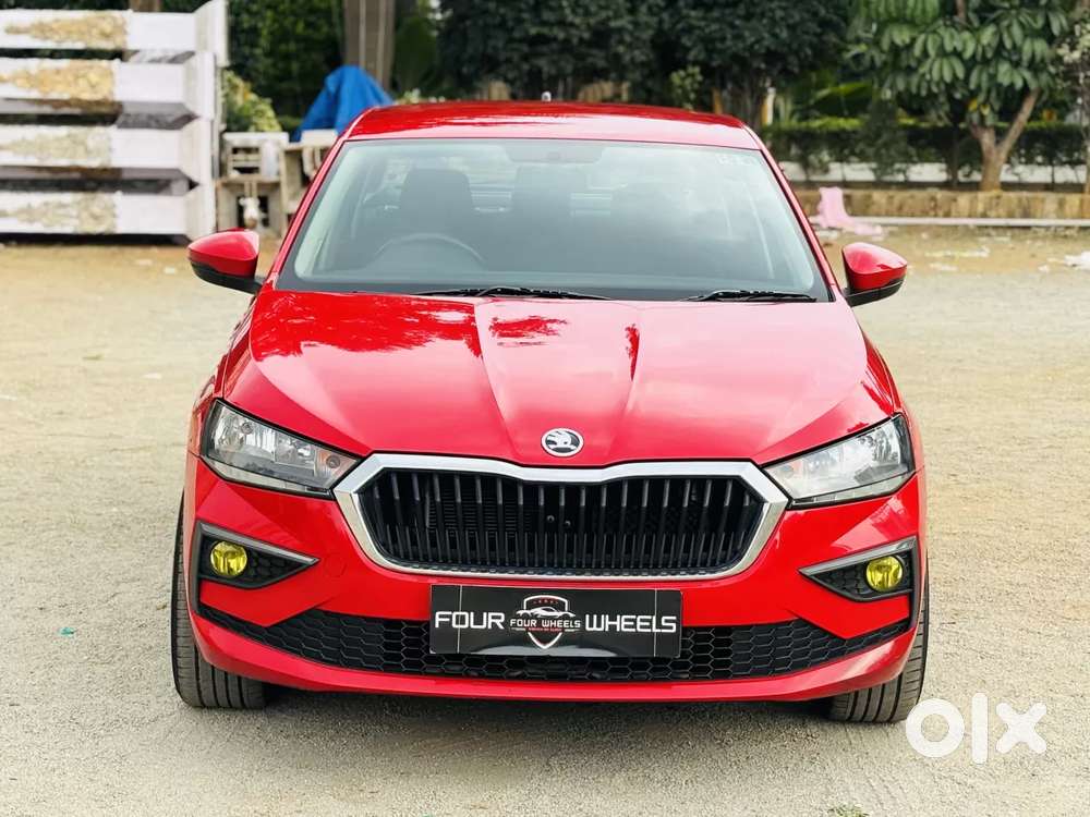 Skoda Slavia Ambition 1.0l Tsi At, 2022, Petrol