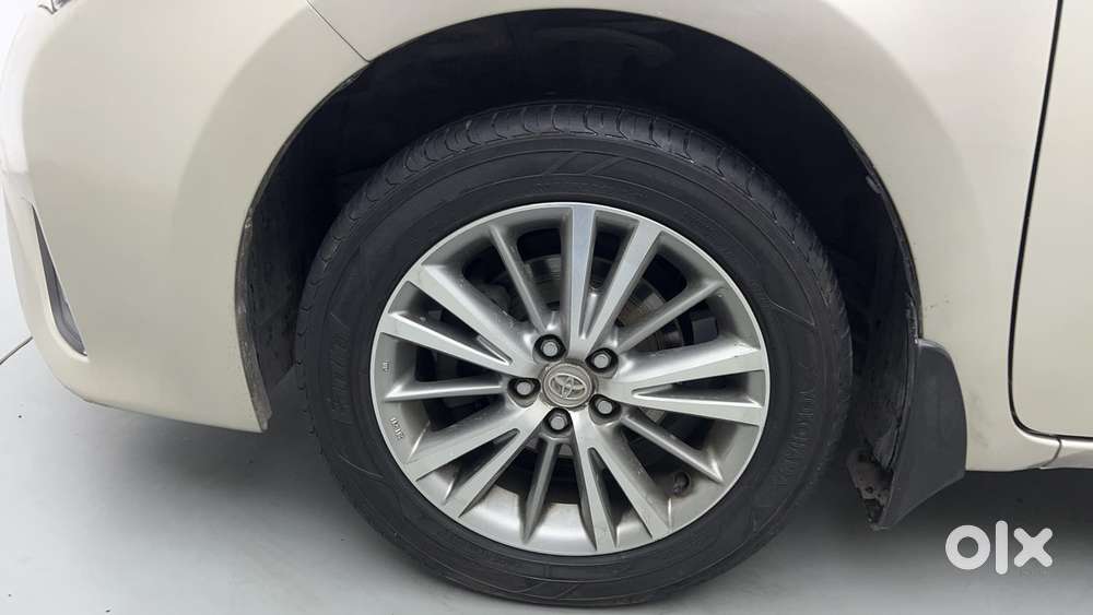Toyota Corolla Altis 2013-2017 Vl At, 2015, Petrol