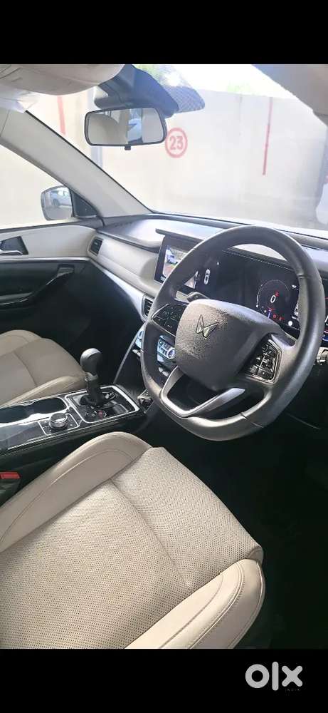 Mahindra Xuv700 Ax7l Awd