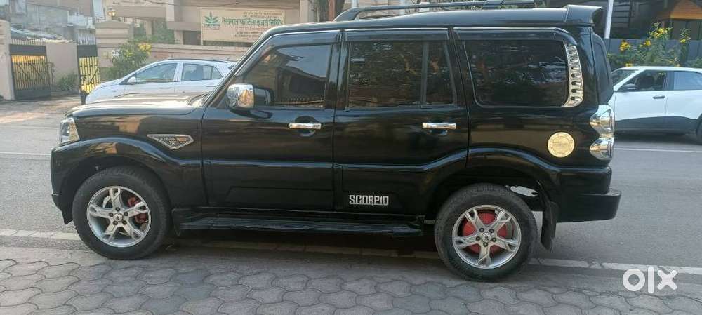 Mahindra Scorpio S10 8 Seater, 2015, Diesel