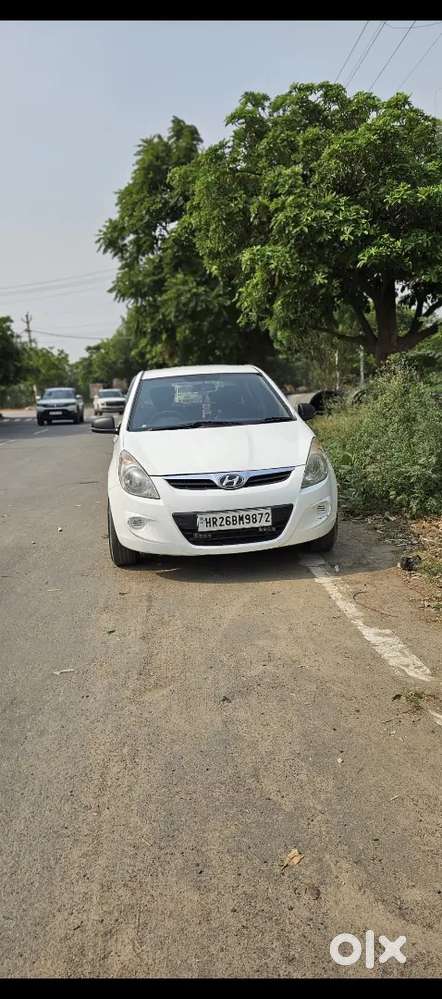 Bhai Gadi M Koi Kami Nhi Hai New Sit Cavar H Or New Tyar All Ok H