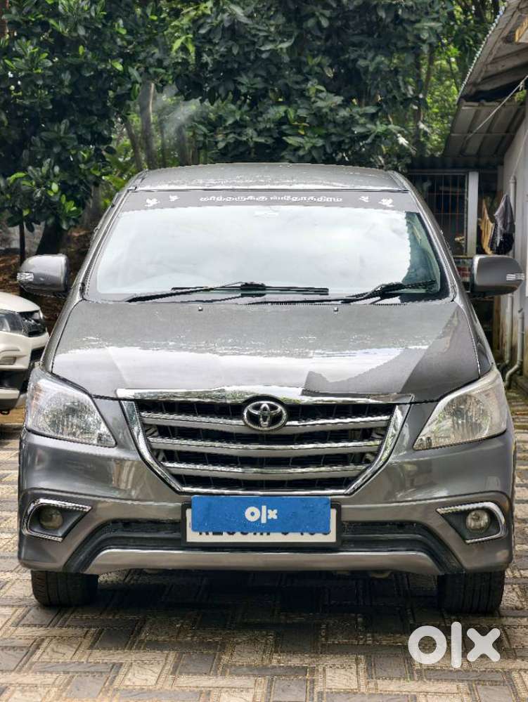 Toyota Innova 2.5 G (diesel) 8 Seater Bs Iv, 2011, Diesel