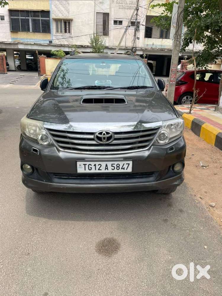 Toyota Fortuner 2011-2016 4x2 Manual, 2012, Diesel