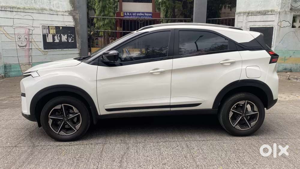 Tata Nexon Creative 1.2 Revotron Petrol 6 Amt Dt, 2023, Petrol