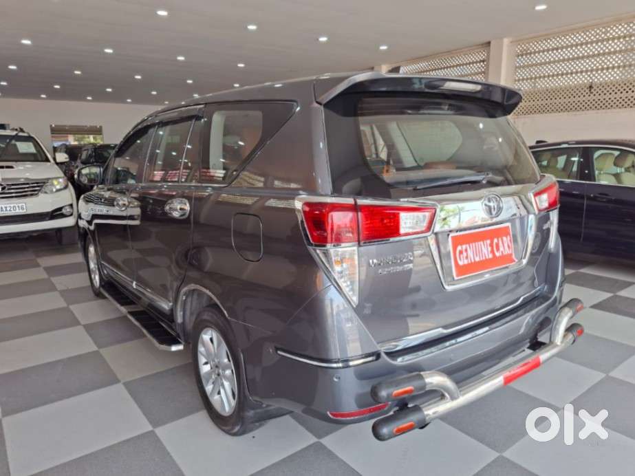 Toyota Innova Crysta