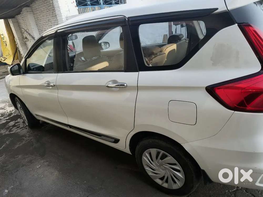 Maruti Ertiga Vxi 2022 Cng Model