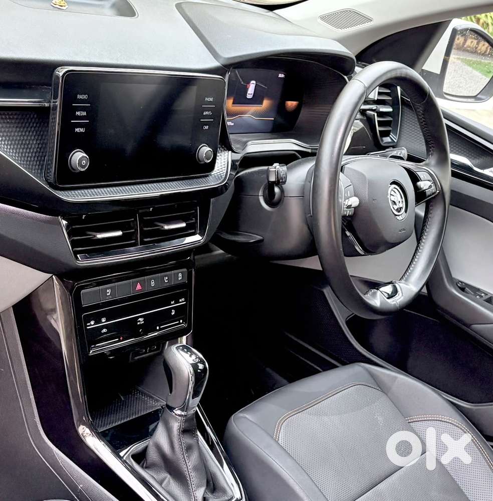 Skoda Kushaq Style 1.0l Tsi At, 2023, Petrol