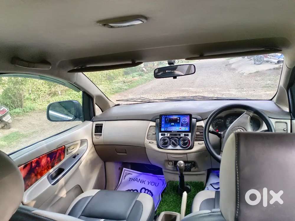 Toyota Innova 2011