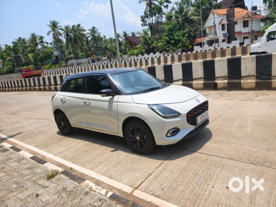 Maruti Suzuki Swift Zxi Plus Dual Tone, 2024, Petrol