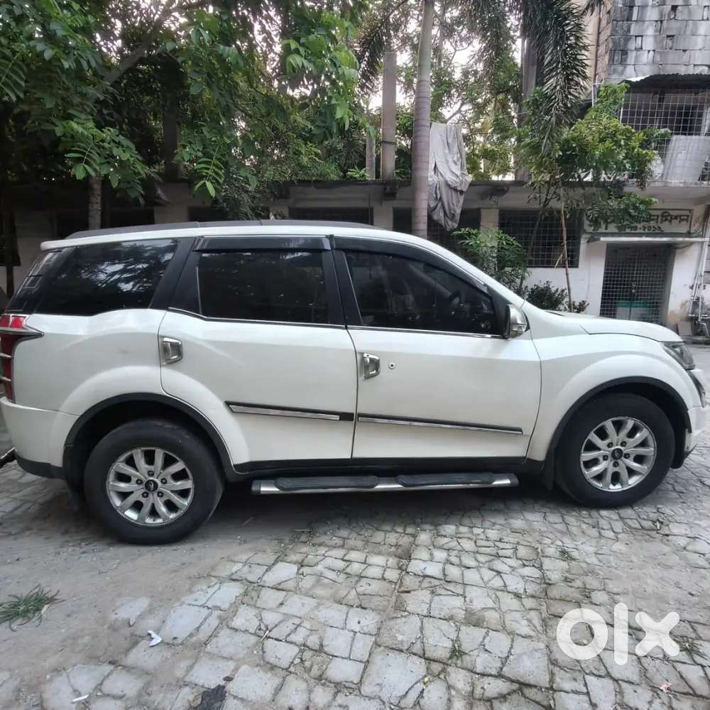 Mahindra Xuv500 W10 Sunroof 2018 Diesel 63000 Km Driven