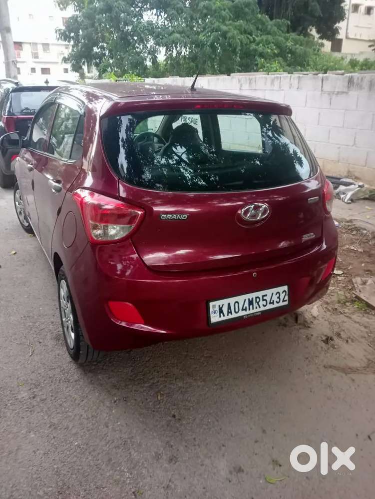 Hyundai Grand I10 2016 Petrol Well Maintained
