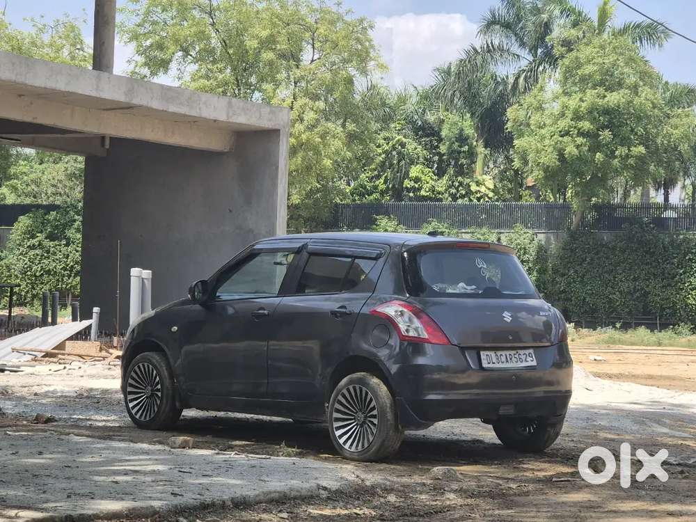 Maruti Suzuki Swift 2017 Cng & Hybrids 135000 Km Driven
