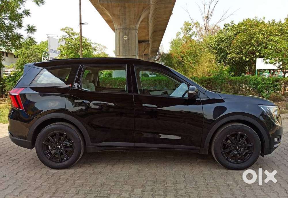 Mahindra Xuv700 2.2 Ax 7 Diesel At Luxury Pack Str Awd, 2026, Diesel