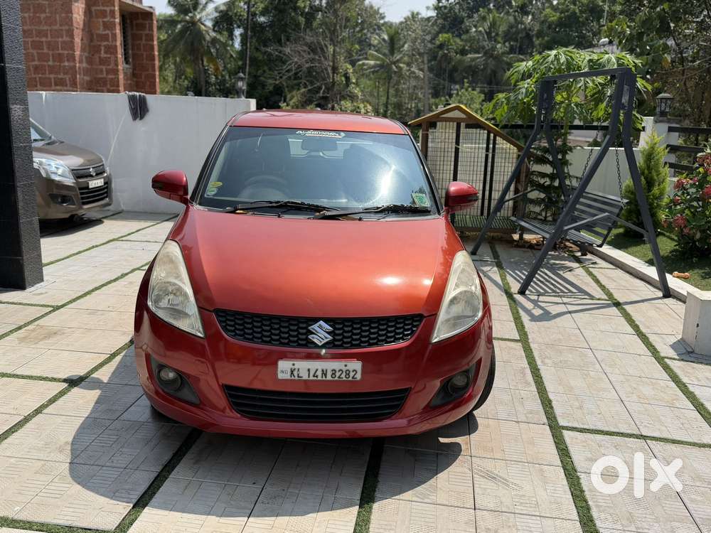 Maruti Suzuki Swift Vxi + Manual, 2013, Petrol