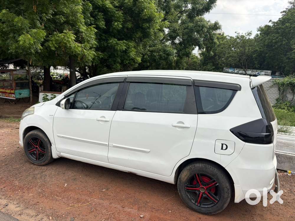 Maruti Suzuki Ertiga 2013 Diesel 150000 Km Driven