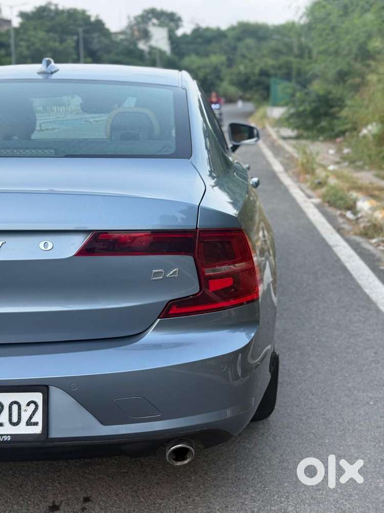 Volvo S90 D4 Momentum, 2019, Diesel