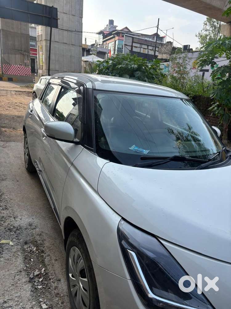 Maruti Suzuki Swift 2025 April