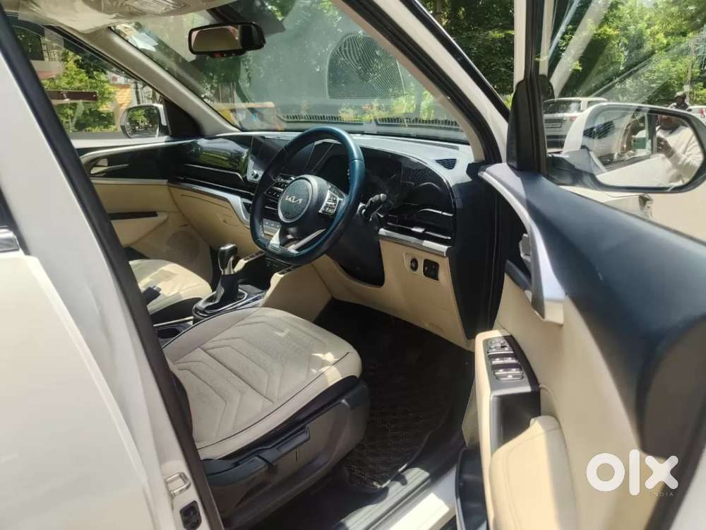 Kia Carens 1.4 Luxury Plus 6 Str, 2022, Petrol