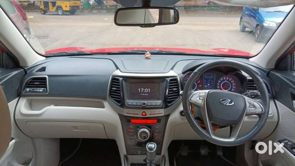 Mahindra Xuv300 W8, 2022, Petrol