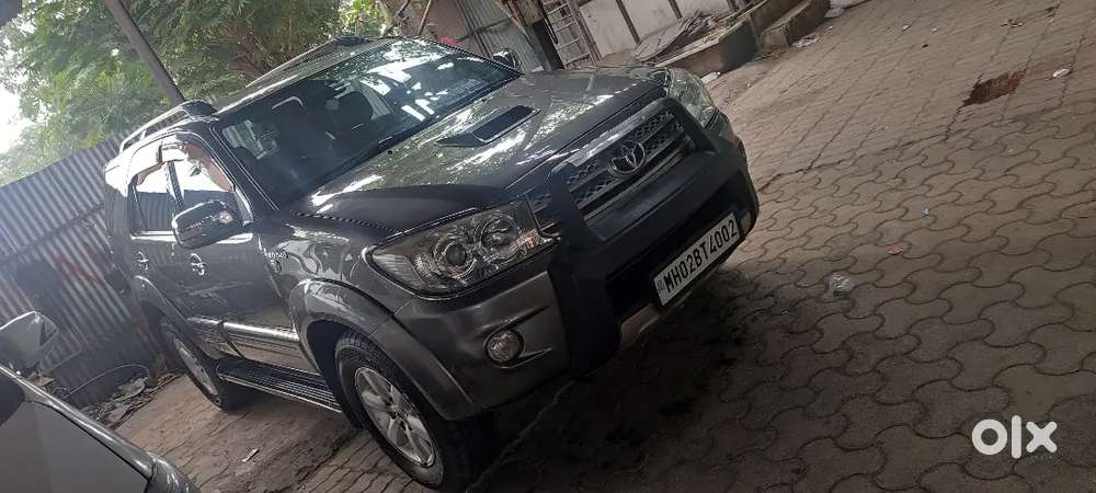 Toyota Fortuner 2010 Diesel 171000 Km Driven Posted By Owner Directly
