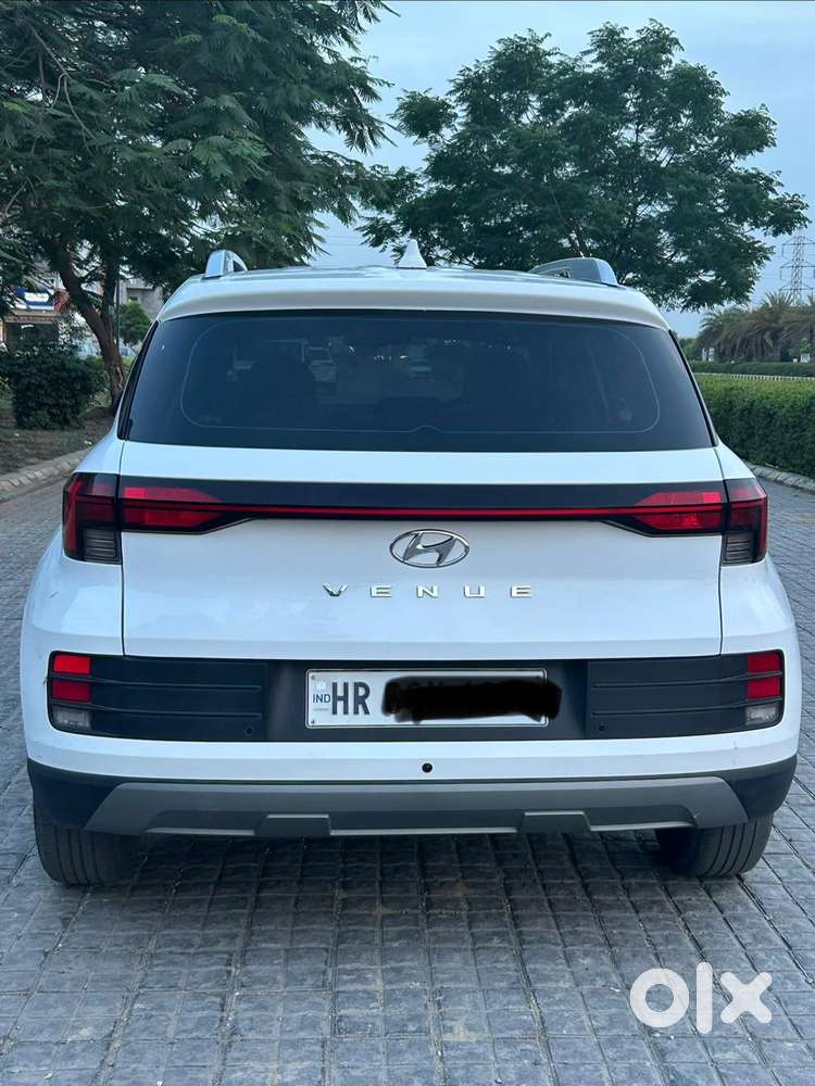 Hyundai Venue E 1.2 Petrol, 2024, Cng & Hybrids