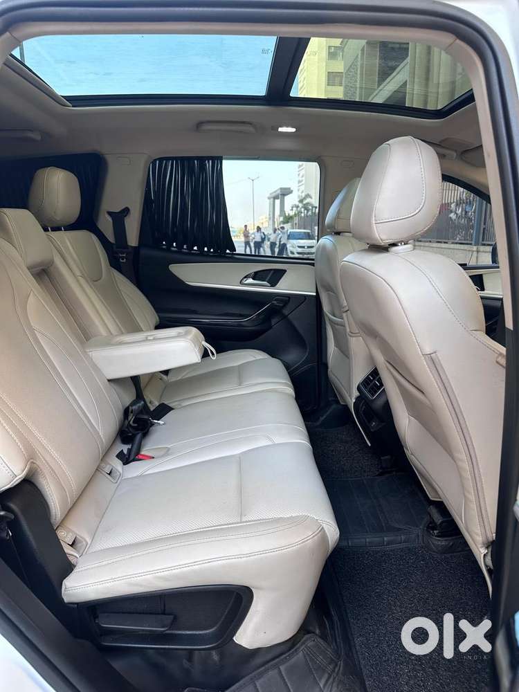 Mahindra Xuv700 2.2 Ax 7 Diesel At Luxury Pack Str, 2023, Diesel