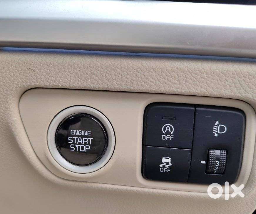 Kia Carens 1.5 Luxury Plus Turbo 7 Str, 2023, Petrol