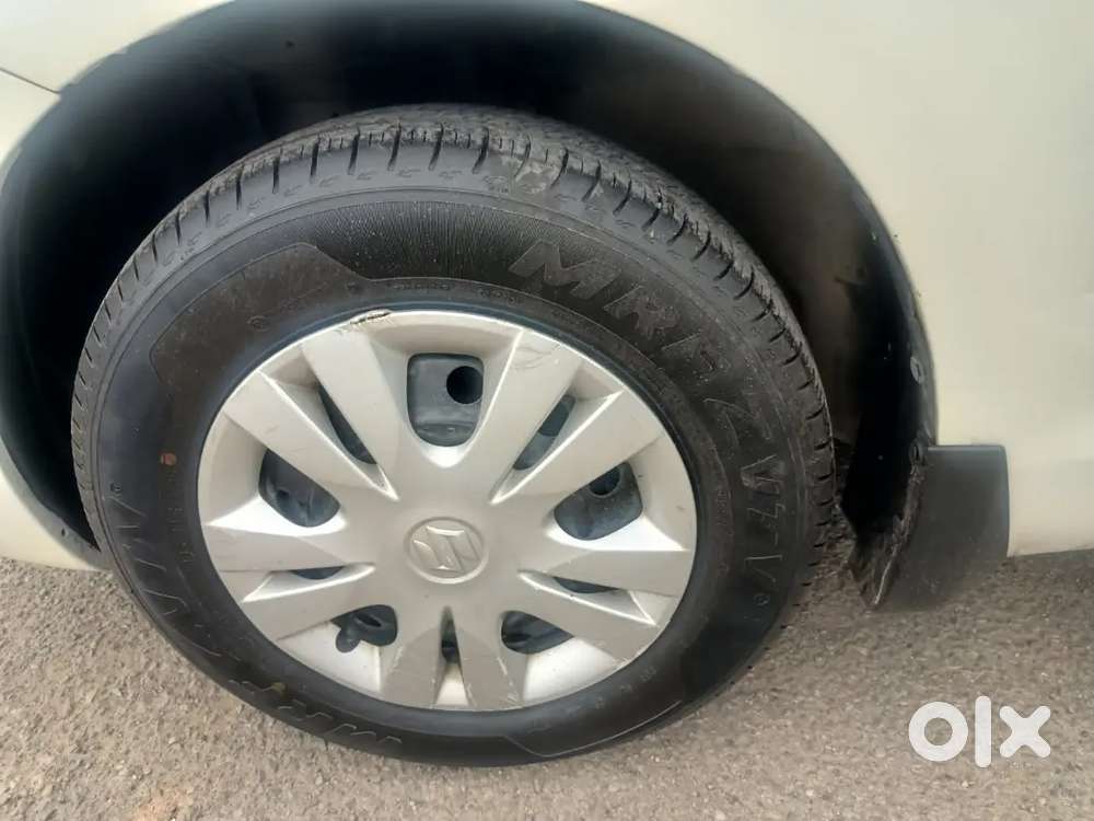 Maruti Suzuki Dzire 1.2 Vxi 2012