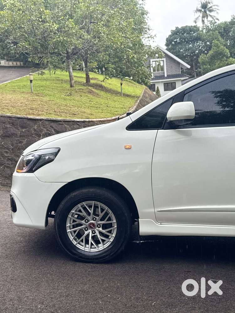 Toyota Innova 2.5 Gx 7 Str Bs-iii, 2015, Diesel
