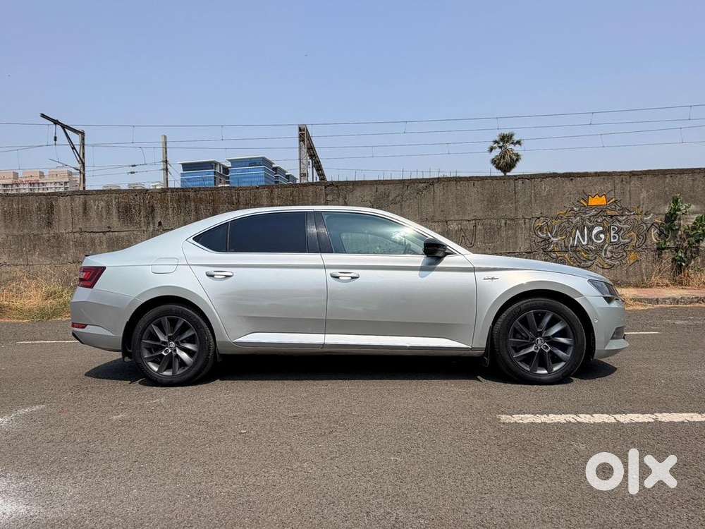 Skoda Superb L & K Petrol Automatic 2018