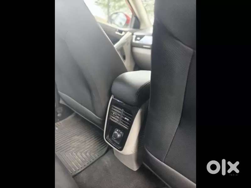Tata Nexon 1.2 Revotron Xza Plus Dualtone, 2018, Petrol