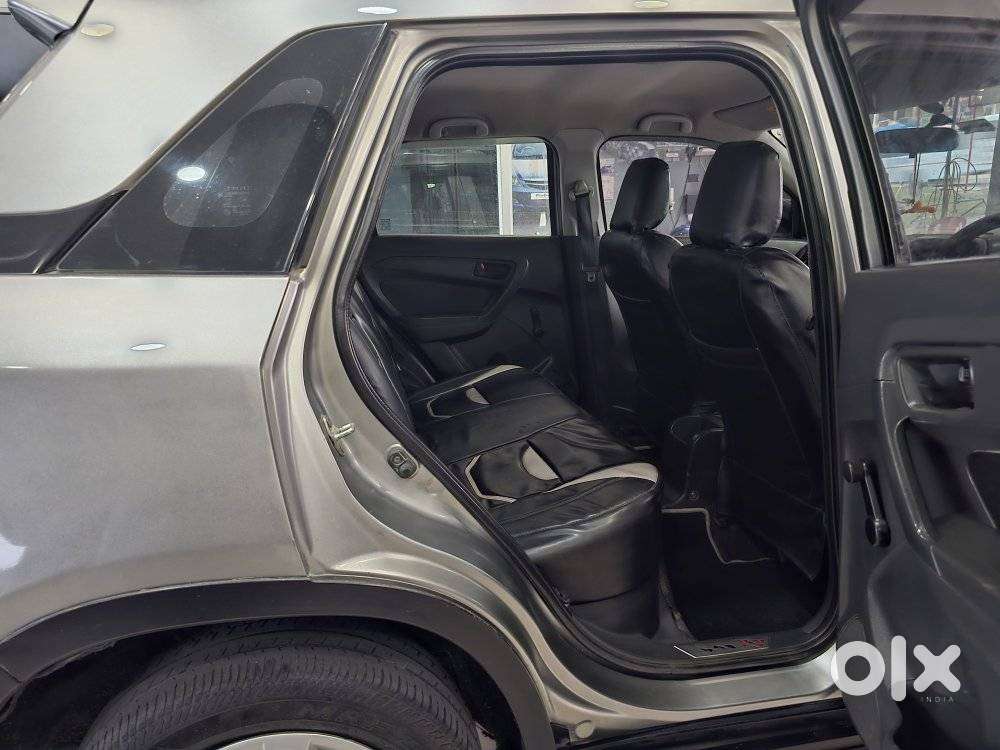 Maruti Suzuki Brezza Vxi At, 2016, Petrol