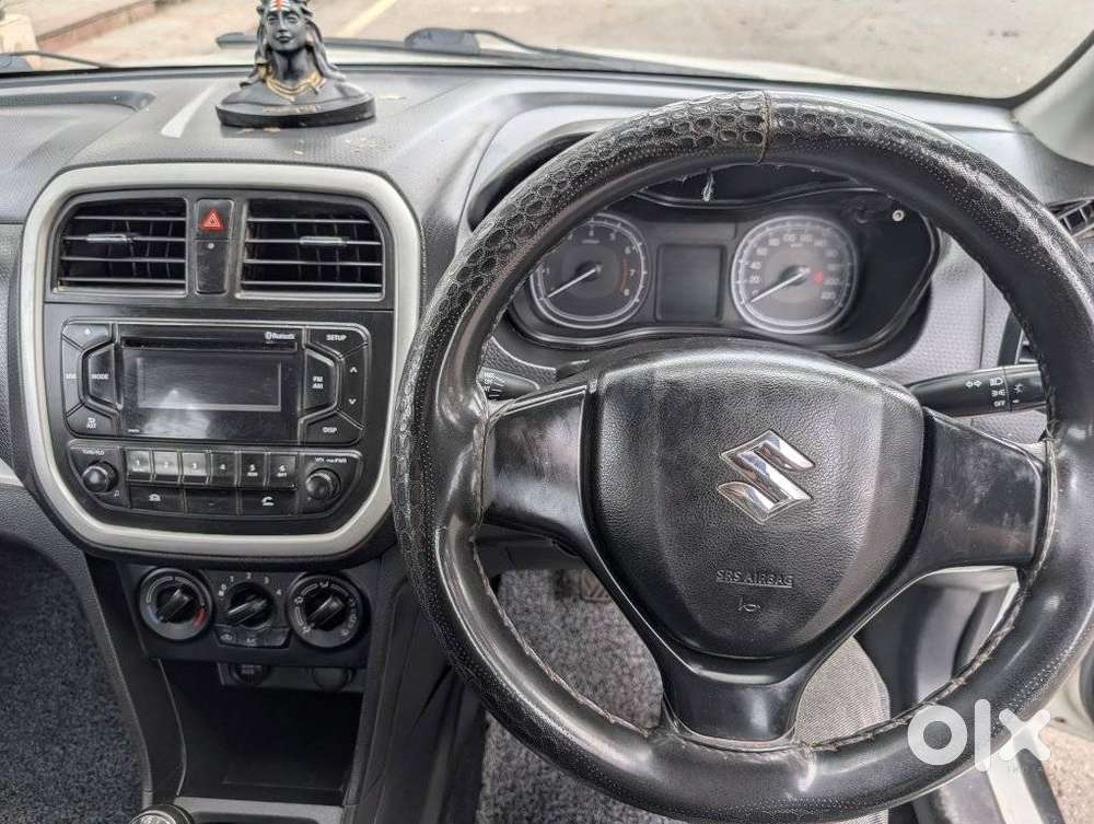 Maruti Suzuki Brezza 1.5 Lxi Smart Hybrid, 2020, Petrol