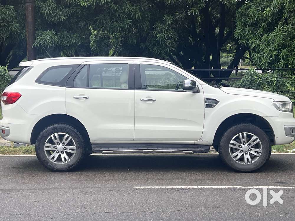 Ford Endeavour 3.2 Titanium At 4x4, 2016, Diesel
