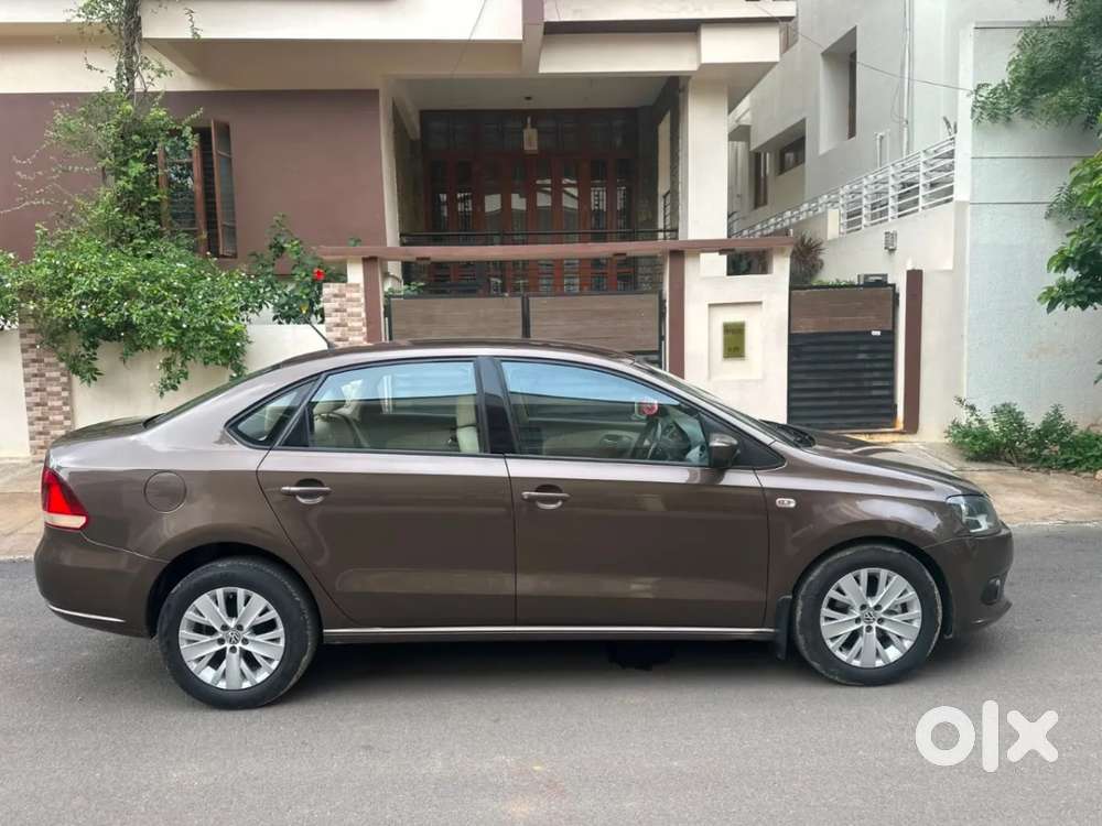 Volkswagen Vento Petrol Highline At, 2015, Petrol