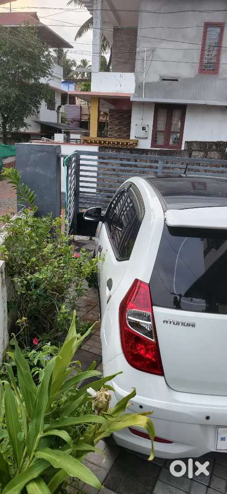 Hyundai I10 Sportz 2011 Petrol