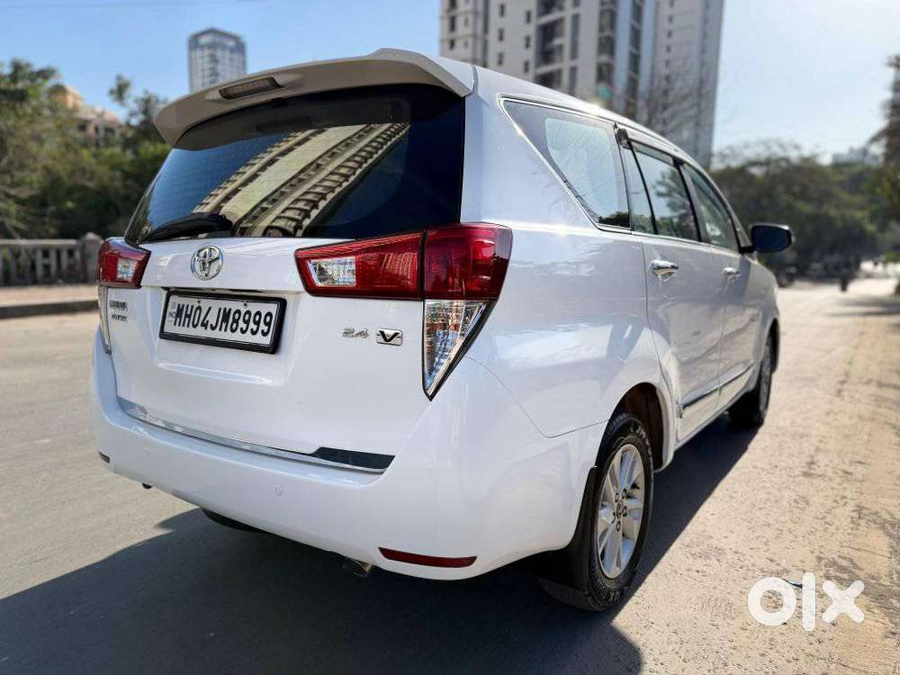 Toyota Innova Crysta