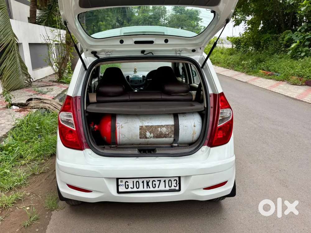 Hyundai I10 2011 Cng & Hybrids 85000 Km Driven
