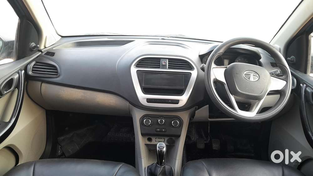 Tata Tiago 1.2 Revotron Xm, 2016, Petrol
