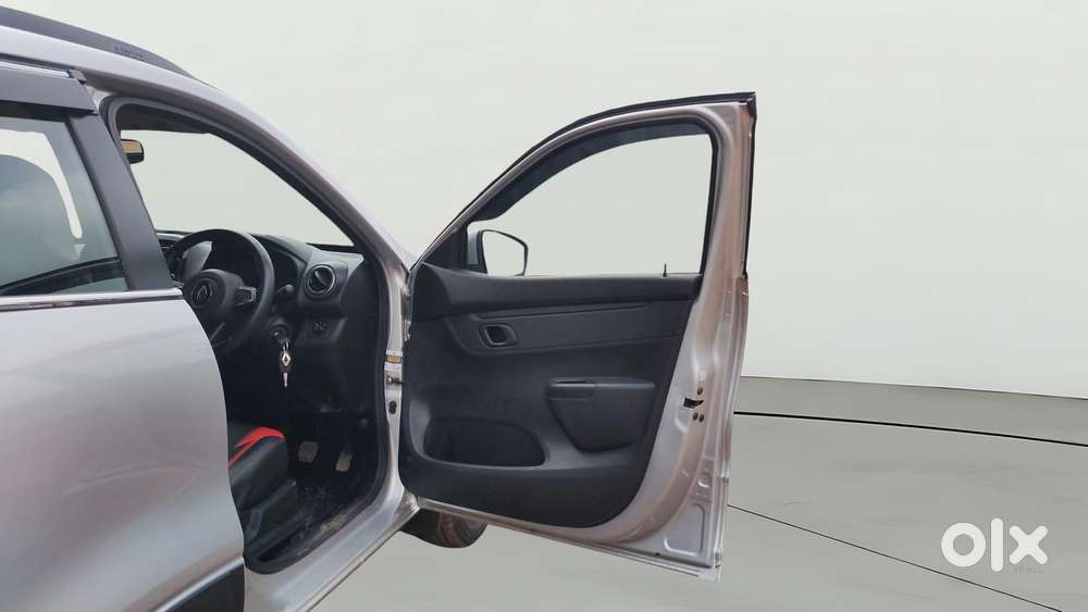 Renault Kwid 1.0 Rxt Amt, 2022, Petrol