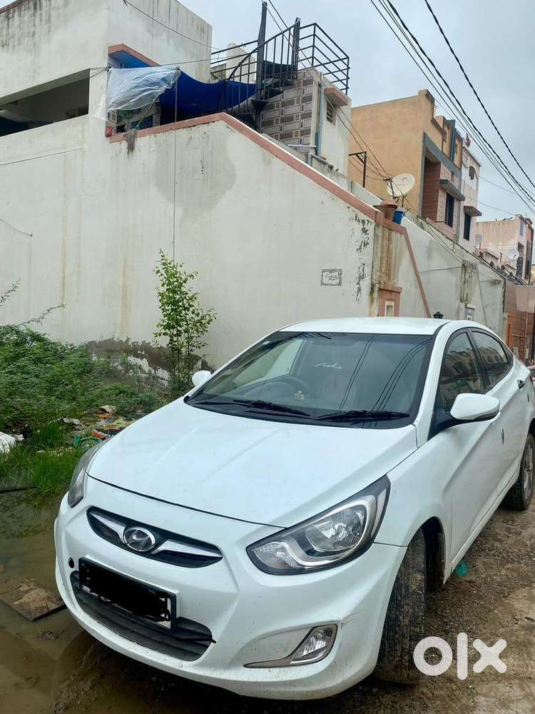 Hyundai Fluidic Verna 2012 Diesel 185000 Km Driven