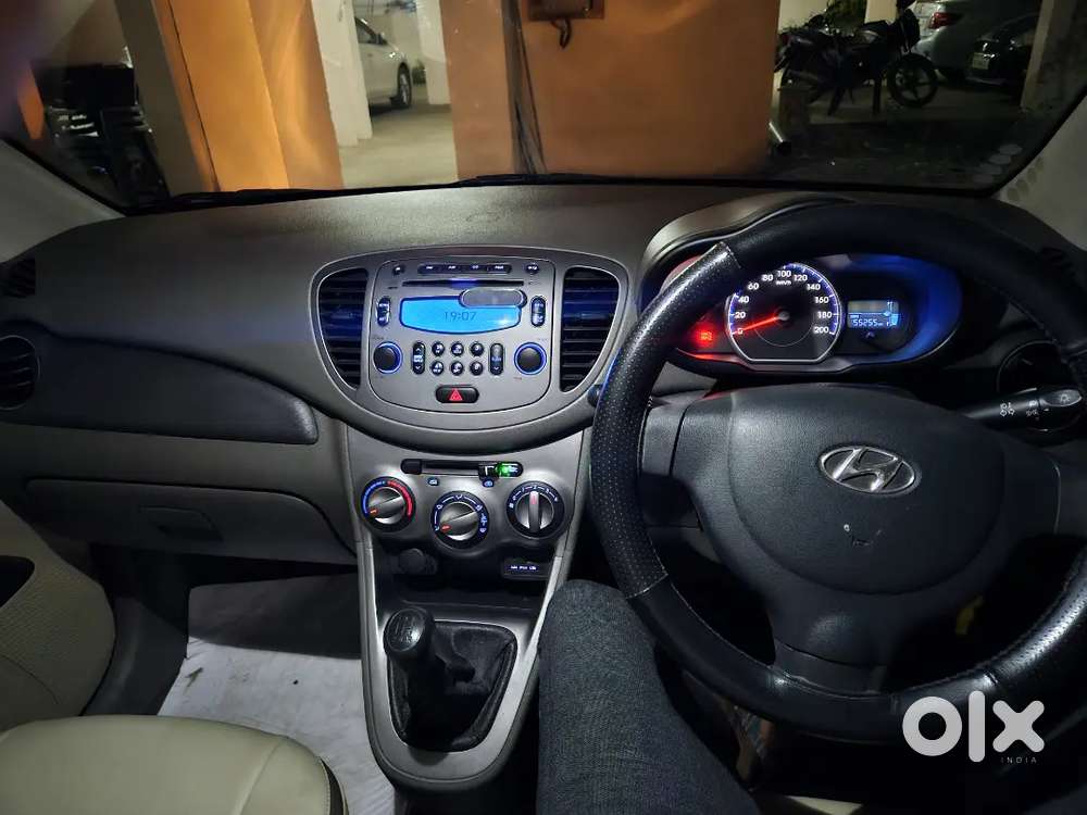 Hyundai I10 2015 Petrol Very Well Maintained Doctor's Vehicle