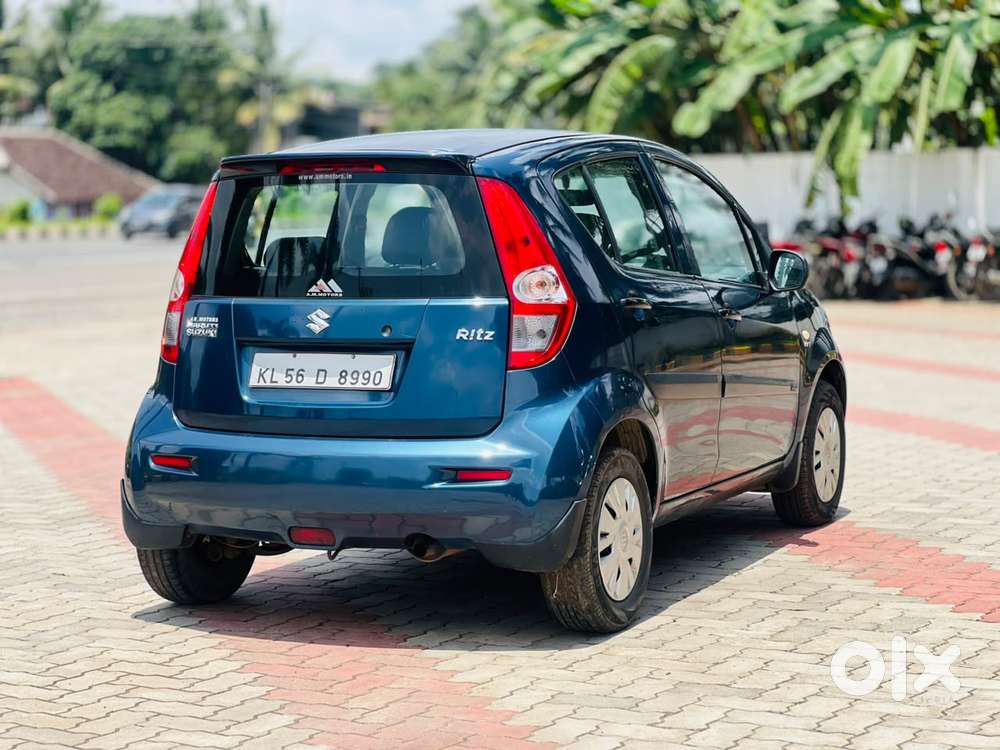 Maruti Suzuki Ritz Lxi, 2011, Petrol