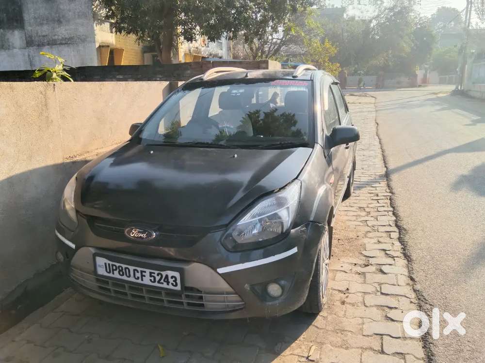 Ford Figo 2012 Diesel 120000 Km Driven