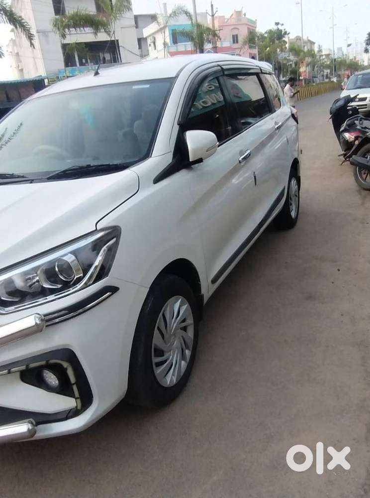 Maruti Suzuki Ertiga Vxi At Petrol, 2020, Petrol