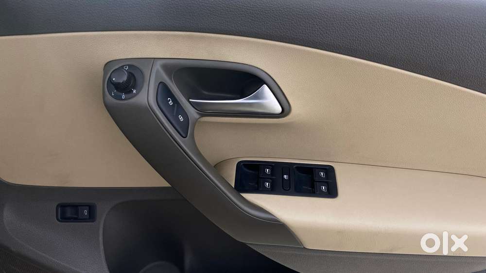 Volkswagen Vento 2010-2013 Petrol Highline At, 2015, Petrol