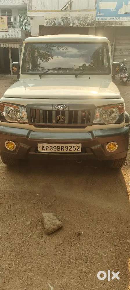 Bolero 7 Seater Good Condition  4 Seal Tyres Insurance No